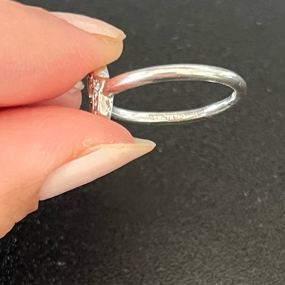 Sterling Silver ring with gems - Picture 2 of 5